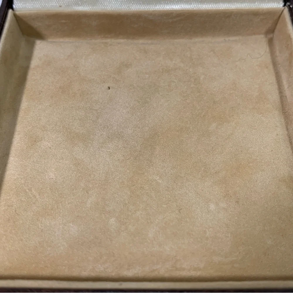 Gucci Brown and Gold Jewelry Box - Picture 7 of 7